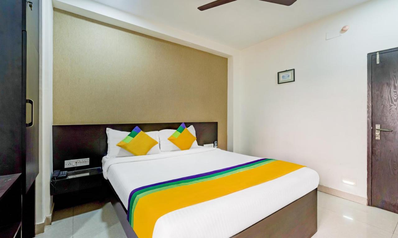 Itsy Hotels Neeranand Plaza Calcutta Exteriör bild