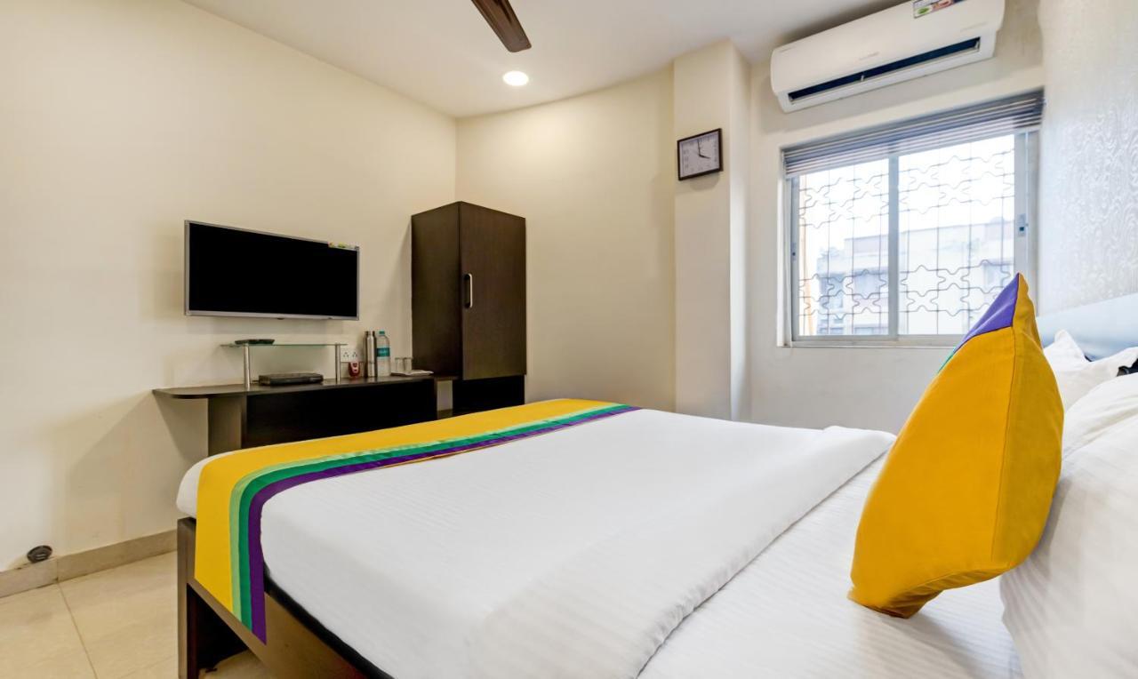 Itsy Hotels Neeranand Plaza Calcutta Exteriör bild