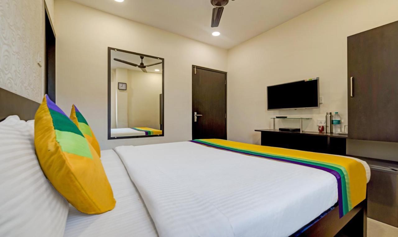 Itsy Hotels Neeranand Plaza Calcutta Exteriör bild