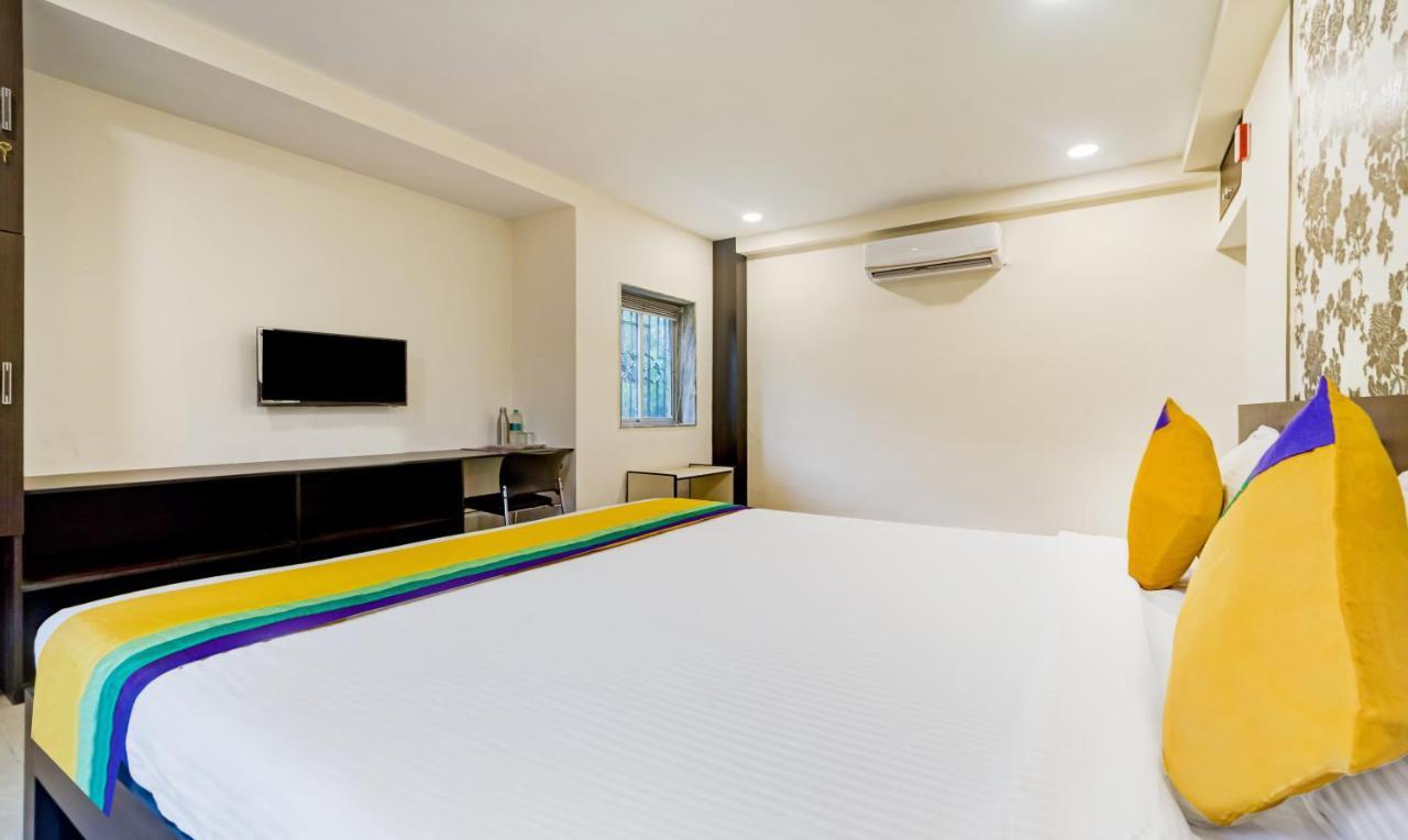Itsy Hotels Neeranand Plaza Calcutta Exteriör bild