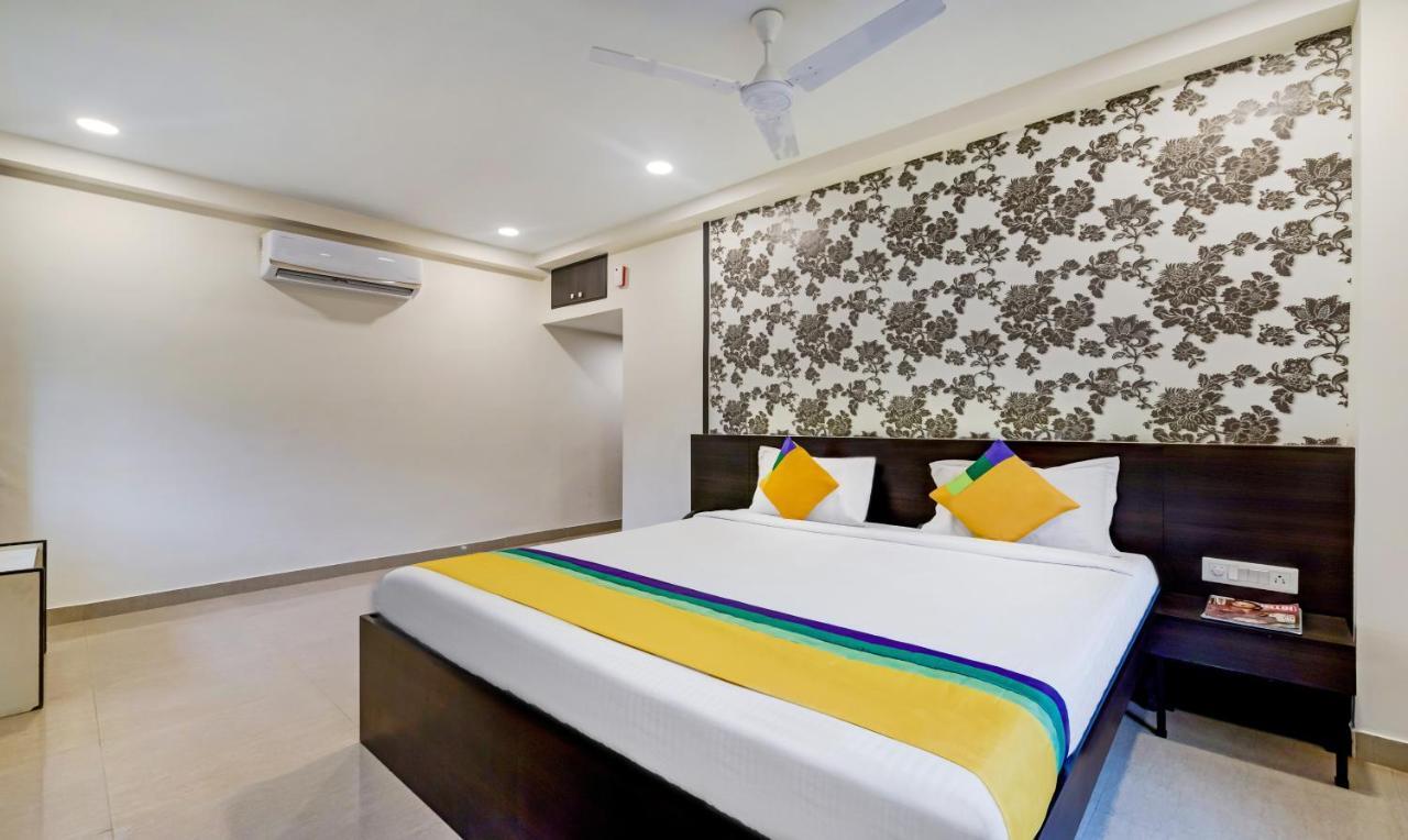 Itsy Hotels Neeranand Plaza Calcutta Exteriör bild